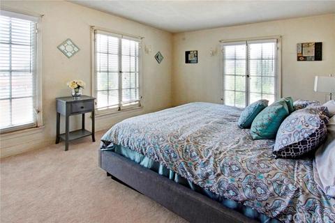 1332 Loreto Dr, Glendale, CA 91207 photo 17