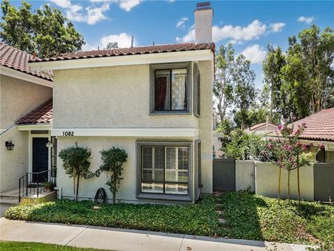 1082 Thistlegate Rd, Oak Park, CA 91377 photo 1
