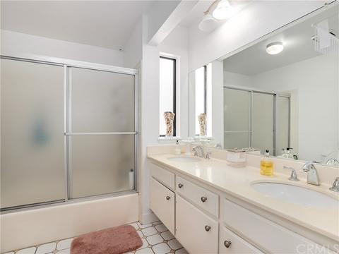 1082 Thistlegate Rd, Oak Park, CA 91377 photo 13