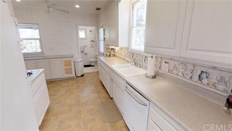 638 Stephen Rd, Burbank, CA 91504 photo 11
