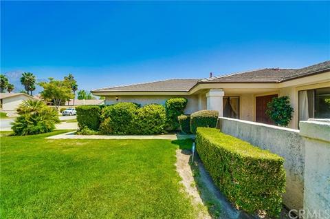 1084 Emerson St, Upland, CA 91784 photo 2