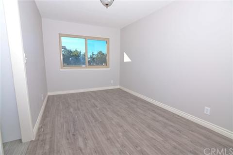 3843 Piedmont Dr, Highland, CA 92346 photo 6
