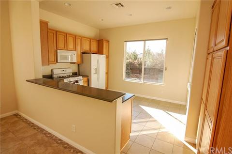 19527 Hanely St, Apple Valley, CA 92308 photo 5
