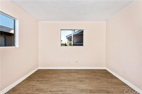 620 E Shamrock St, Rialto, CA 92376 photo 10