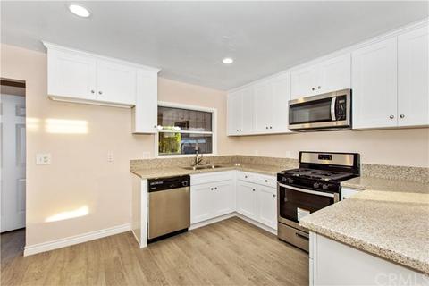 620 E Shamrock St, Rialto, CA 92376 photo 7