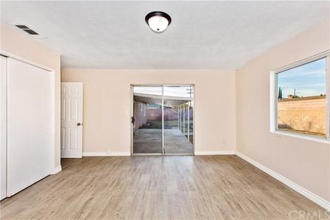 620 E Shamrock St, Rialto, CA 92376 photo 13