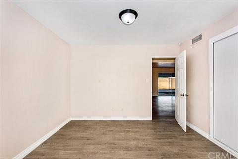 620 E Shamrock St, Rialto, CA 92376 photo 16