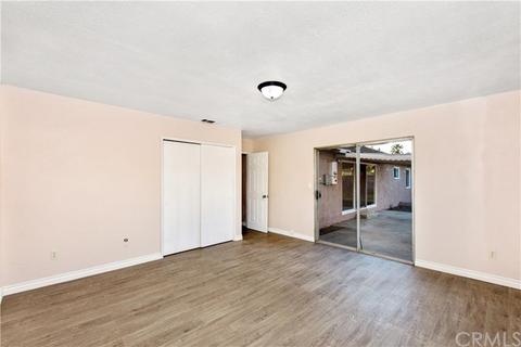 620 E Shamrock St, Rialto, CA 92376 photo 14