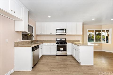 620 E Shamrock St, Rialto, CA 92376 photo 8