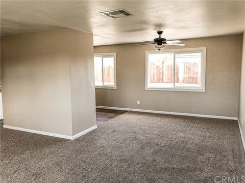 7773 Shasta Ave, Highland, CA 92346 photo 3