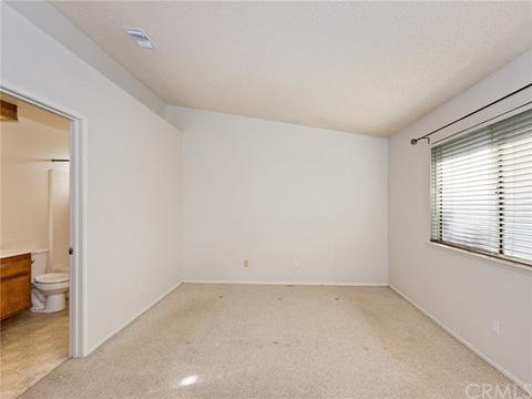 15491 Sandhurst St, Fontana, CA 92336 photo 20