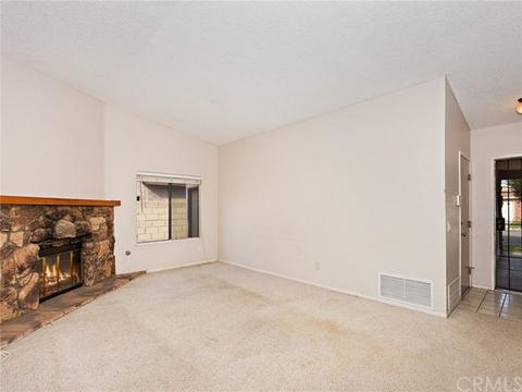 15491 Sandhurst St, Fontana, CA 92336 photo 5