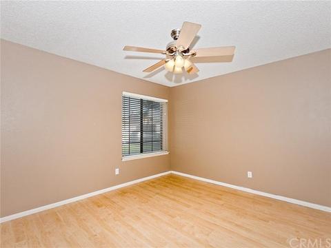 15491 Sandhurst St, Fontana, CA 92336 photo 11