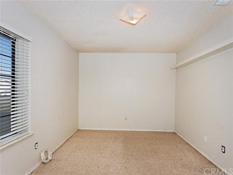 15491 Sandhurst St, Fontana, CA 92336 photo 17