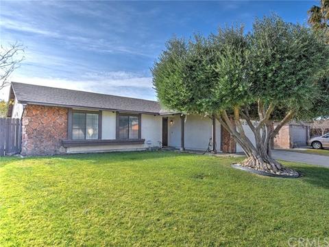 15491 Sandhurst St, Fontana, CA 92336 photo 2