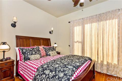 423 E 10th St, Corona, CA 92879 photo 17