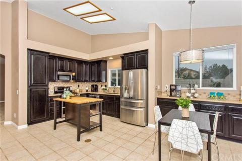 15073 Preston Dr, Fontana, CA 92336 photo 9