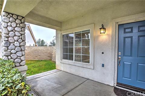 15073 Preston Dr, Fontana, CA 92336 photo 2