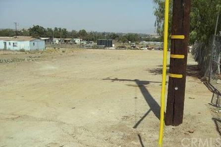 21421 Maple Ave, Perris, CA 92570 photo 8
