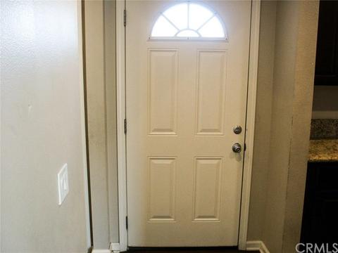2895 Saint Elmo Dr, Rialto, CA 92376 photo 3