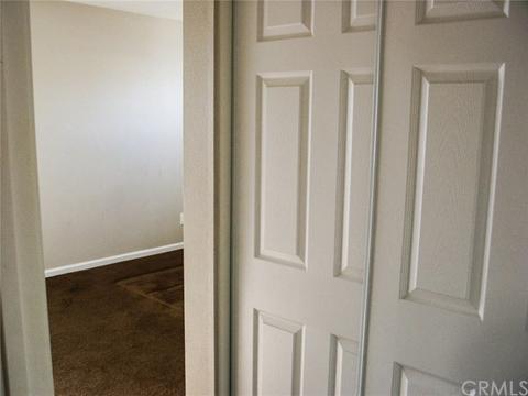 2895 Saint Elmo Dr, Rialto, CA 92376 photo 16