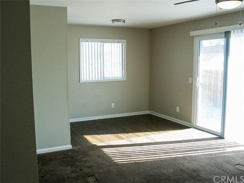 2895 Saint Elmo Dr, Rialto, CA 92376 photo 6