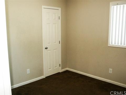 2895 Saint Elmo Dr, Rialto, CA 92376 photo 13