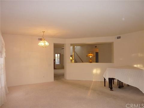 12800 Caesar Ln, Victorville, CA 92392 photo 4