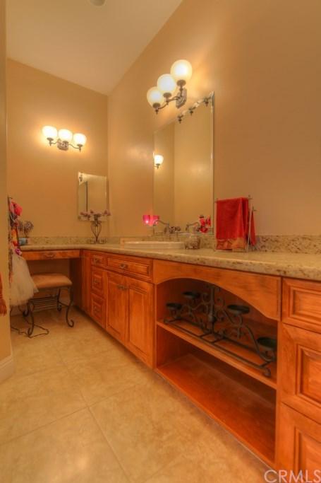 38115 Dorothy Ct, Temecula, CA 92592 photo 43
