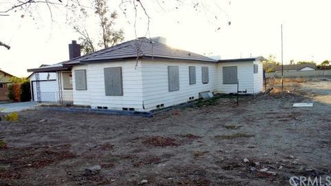 7974 Cypress Ave, Fontana, CA 92336 photo 3