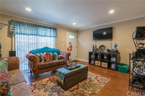 821 E 9th St, Long Beach, CA 90813 photo 4