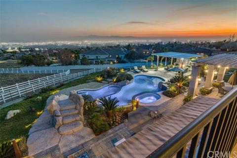 5099 Rodeo Rd, Rancho Cucamonga, CA 91737 photo 2
