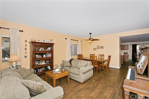 7135 Magnolia Pl, Fontana, CA 92336 photo 2