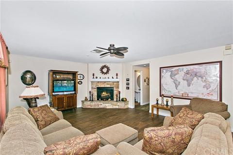 7135 Magnolia Pl, Fontana, CA 92336 photo 6