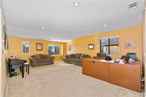 7135 Magnolia Pl, Fontana, CA 92336 photo 14