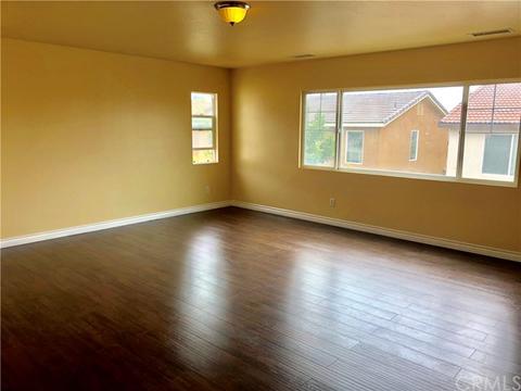 549 W Mesa Ave, Rialto, CA 92376 photo 9