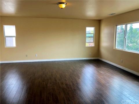 549 W Mesa Ave, Rialto, CA 92376 photo 12