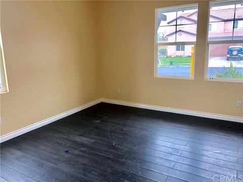 549 W Mesa Ave, Rialto, CA 92376 photo 14