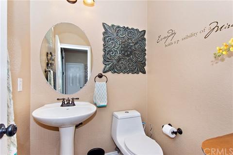 15176 Hawk St, Fontana, CA 92336 photo 11