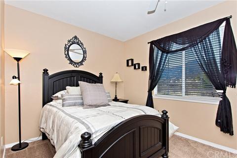 15176 Hawk St, Fontana, CA 92336 photo 18