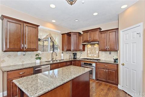 15176 Hawk St, Fontana, CA 92336 photo 10