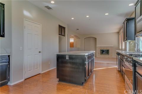 7356 Rosebay Pl, Fontana, CA 92336 photo 11