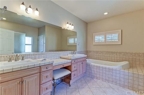 2433 Sierra Dr, Upland, CA 91784 photo 23