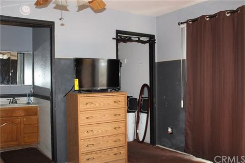 929 W Alru St, Rialto, CA 92376 photo 34