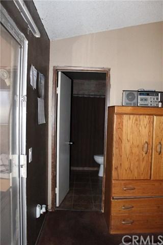 929 W Alru St, Rialto, CA 92376 photo 23