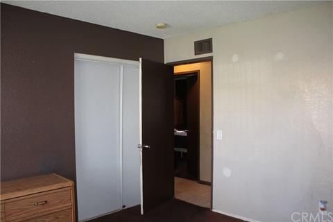 929 W Alru St, Rialto, CA 92376 photo 18