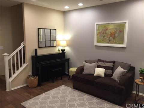 1532 Barcelona, Upland, CA 91786 photo 2