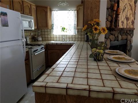 833 Spruce, Sugarloaf, CA 92386 photo 11