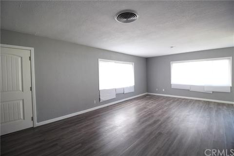 7529 Victoria Ave, Highland, CA 92346 photo 9
