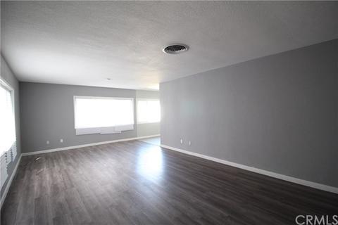 7529 Victoria Ave, Highland, CA 92346 photo 8